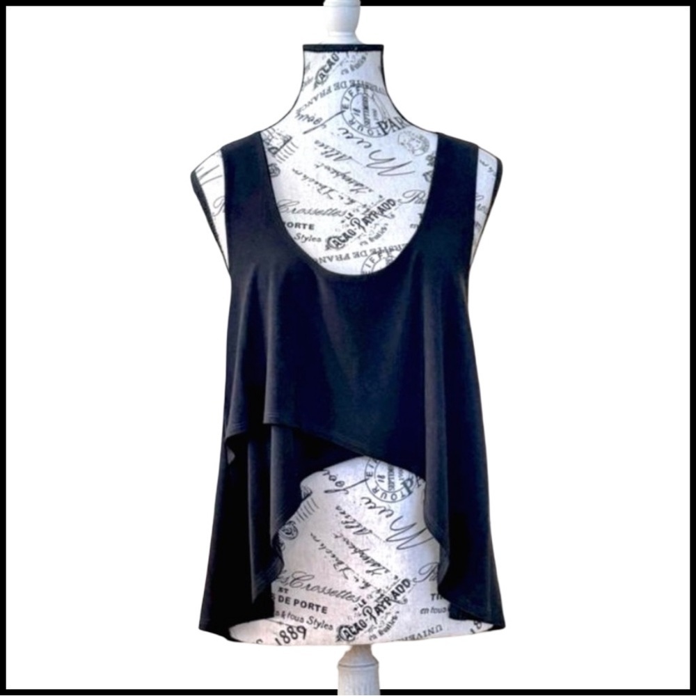Vecceli Italy Women’s Elegant Asymmetrical Tank Top. Black. Size 8